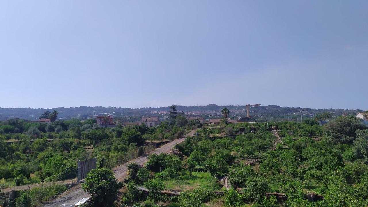 Nero Basalto Azzurro Mare Bed & Breakfast Aci Castello Exterior photo